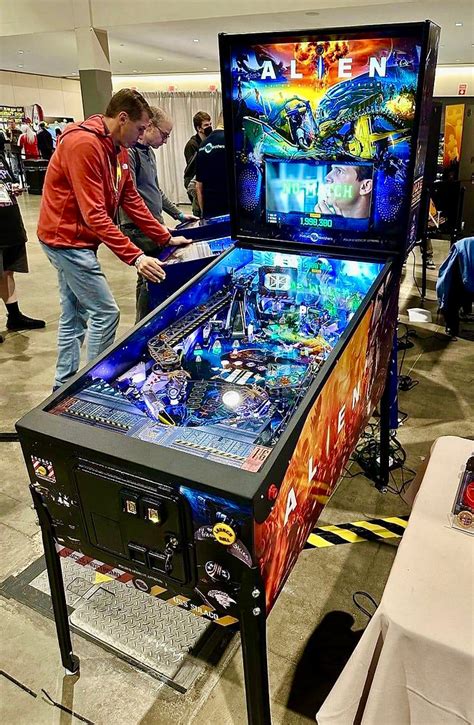 pinball brothers alien ripley edition